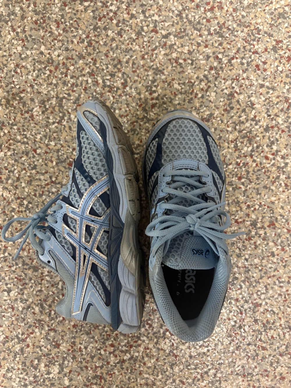 ASICS gel cumulus 16 light blue size 7